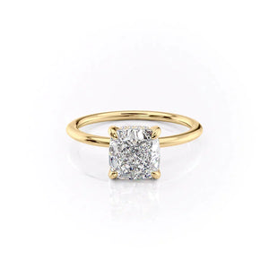 The Kamellie Set With A Cushion Moissanite