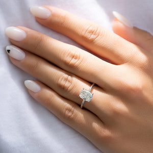 The Kamellie Set With A 4.5 Carat Elongated Cushion Moissanite