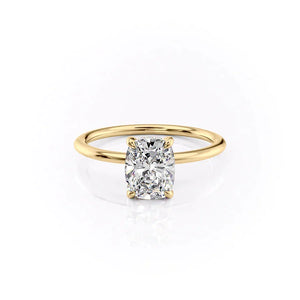 The Kamellie Set With A Elongated Cushion Moissanite