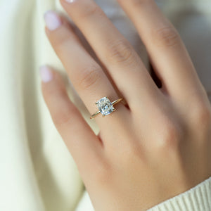 The Kamellie Set With A 4.5 Carat Elongated Cushion Moissanite