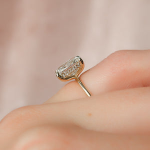 The Kamellie Set With A 4.5 Carat Elongated Cushion Moissanite