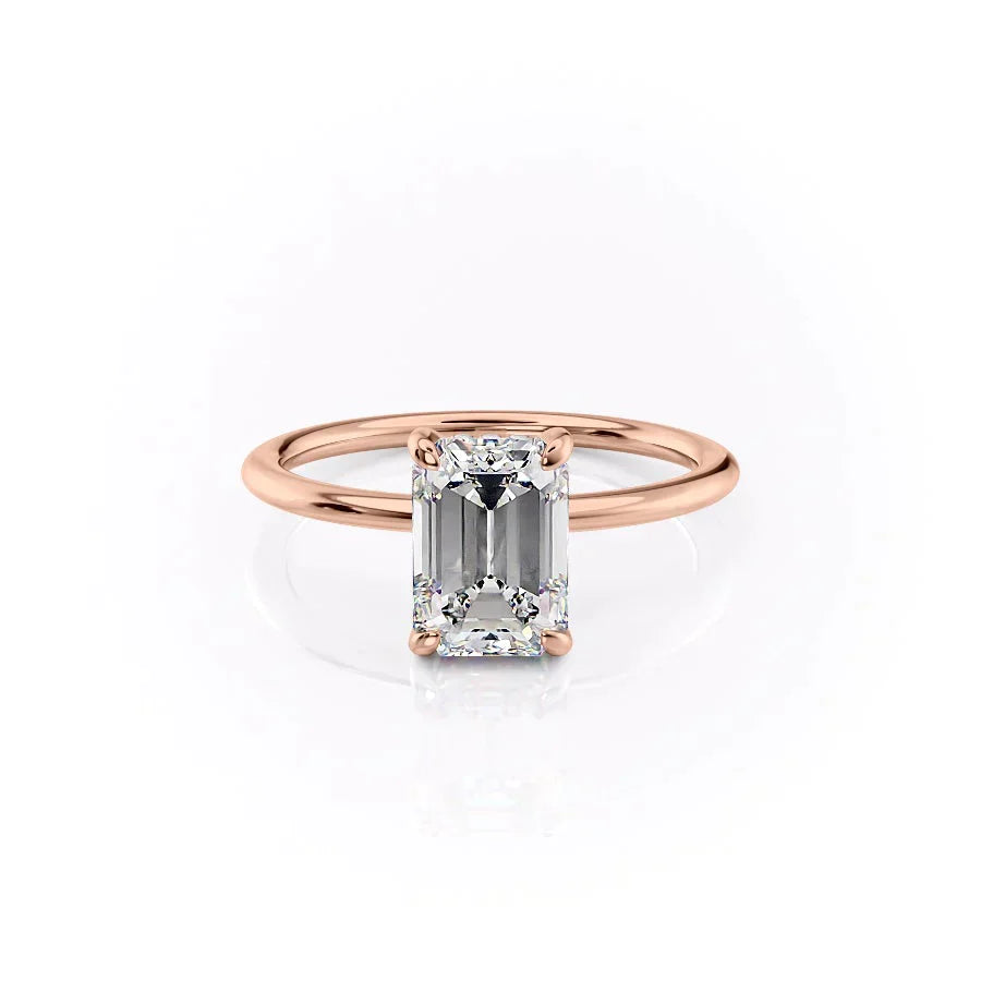 The Kamellie Set With A 2.5 Carat Emerald Moissanite