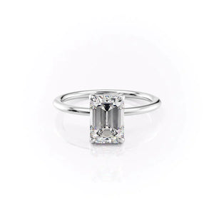 The Kamellie Set With A 1.5 Carat Emerald Moissanite
