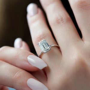 The Kamellie Set With A 2 Carat Emerald Lab Diamond