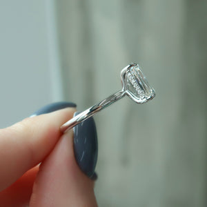 The Kamellie Set With A 2 Carat Emerald Lab Diamond