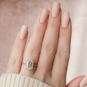 The Kamellie Set With A 2 Carat Emerald Lab Diamond