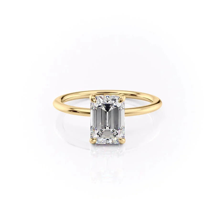 The Kamellie Set With A 1.5 Carat Emerald Moissanite