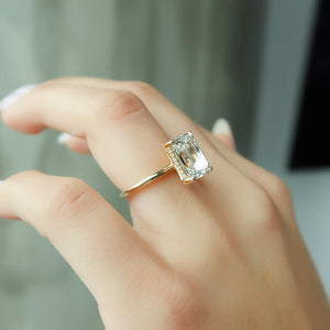 The Kamellie Set With A 2 Carat Emerald Lab Diamond