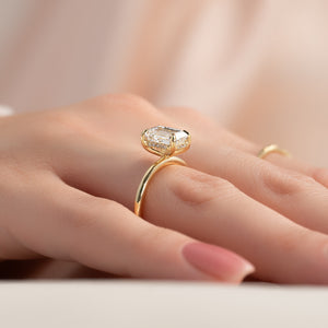 The Kamellie Set With A 2 Carat Emerald Lab Diamond
