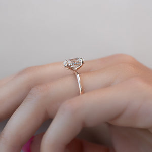 The Kamellie Set With A 2 Carat Oval Lab Diamond