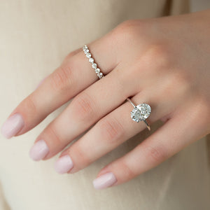The Kamellie Set With A 2 Carat Oval Lab Diamond