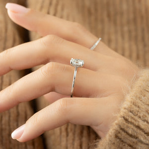 The Kamellie Set With A 2 Carat Oval Lab Diamond