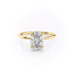 The Kamellie Set With A 1.5 Carat Oval Moissanite