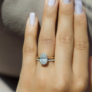 The Kamellie Set With A 2 Carat Oval Lab Diamond