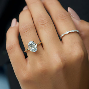 The Kamellie Set With A 2 Carat Oval Lab Diamond