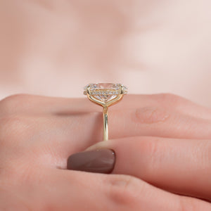 The Kamellie Set With A 2 Carat Oval Lab Diamond