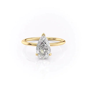 The Kamellie Set With A Pear Moissanite