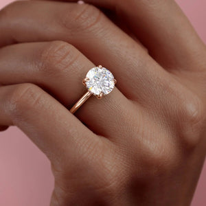 The Kamellie Set With A 2 Carat Round Lab Diamond
