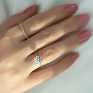 The Kamellie Set With A 3 Carat Round Lab Diamond