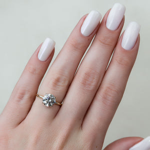 The Kamellie Set With A 3 Carat Round Lab Diamond