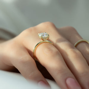 The Kamellie Set With A 3 Carat Round Lab Diamond