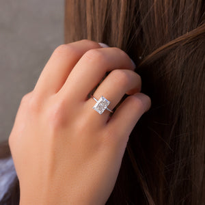 The Kamellie Set With A 2 Carat Radiant Lab Diamond
