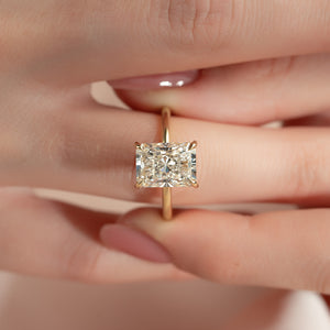 The Kamellie Set With A 2 Carat Radiant Lab Diamond