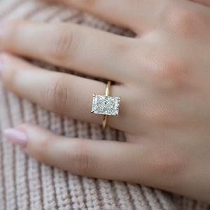 The Kamellie Set With A 2 Carat Radiant Lab Diamond