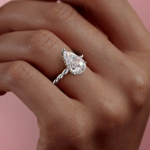 The Alice Set With A 3 Carat Pear Lab Diamond