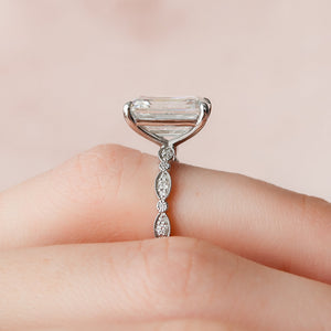 The Jasmine Set With A 1 Carat Emerald Lab Diamond