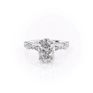 The Jasmine Set With A Oval Moissanite