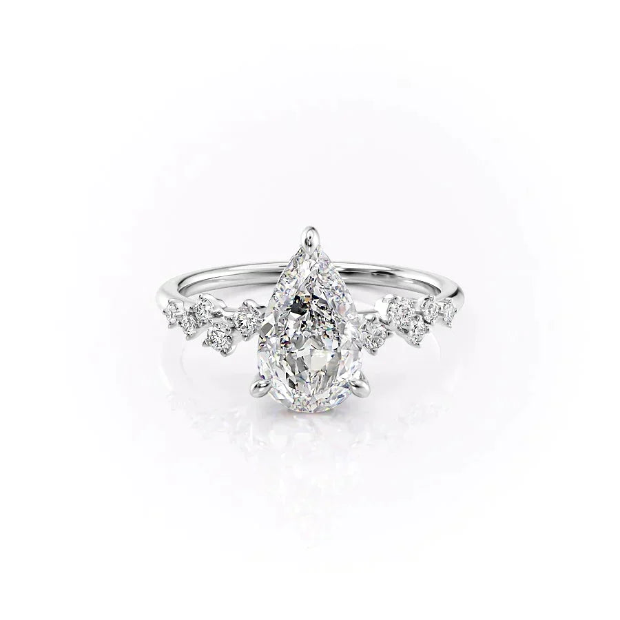 The Mia Set With A Pear Moissanite