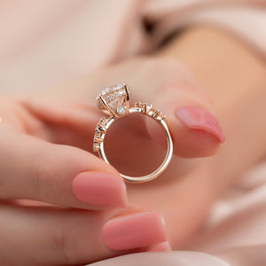 The Mia Set With A 1 Carat Round Lab Diamond