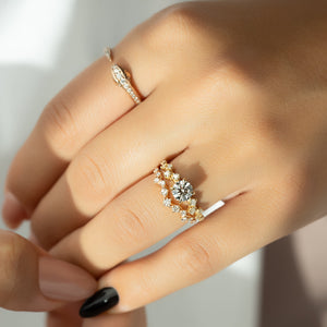 The Mia Set With A 1 Carat Round Lab Diamond