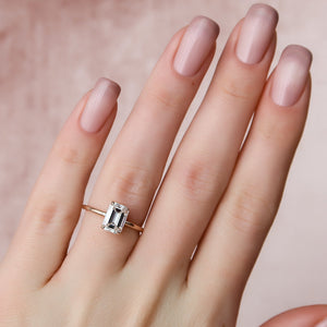 The Nelly Set With A 1 Carat Emerald Lab Diamond