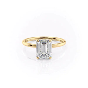 The Nelly Set With A Emerald Moissanite