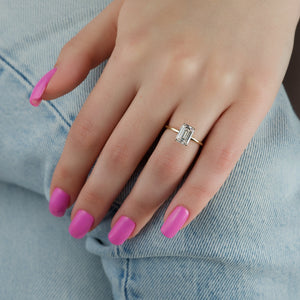 The Nelly Set With A 3 Carat Emerald Lab Diamond