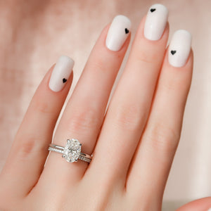 The Nelly Set With A 1 Carat Oval Lab Diamond