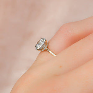 The Nelly Set With A 2 Carat Round Lab Diamond