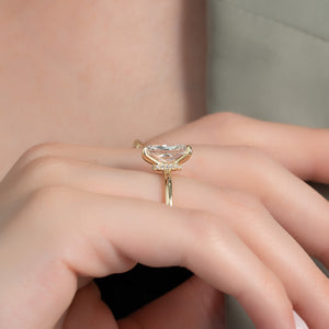 The Nelly Set With A 2 Carat Radiant Lab Diamond