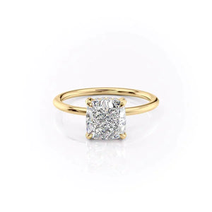 The Crown Kamellie Set With A Cushion Moissanite