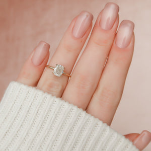 The Crown Kamellie Set With A 4.5 Carat Elongated Cushion Moissanite