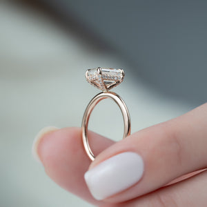 The Crown Kamellie Set With A 2 Carat Emerald Lab Diamond