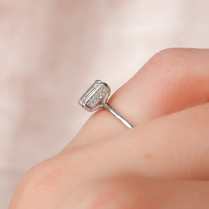 The Crown Kamellie Set With A 1 Carat Emerald Lab Diamond
