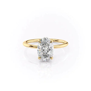 The Crown Kamellie Set With A Oval Moissanite