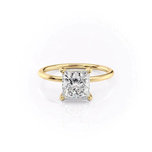 The Crown Kamellie Set With A 4.5 Carat Princess Moissanite