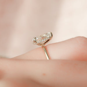 The Crown Kamellie Set With A 1 Carat Pear Lab Diamond