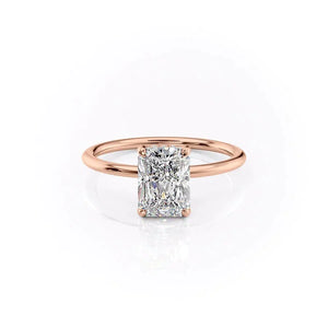 The Crown Kamellie Set With A Radiant Moissanite