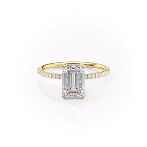 The Pave Crown Kamellie Set With A 1 Carat Emerald Moissanite