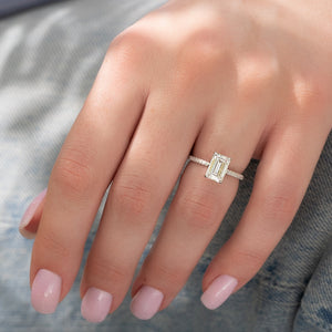 The Pave Crown Kamellie Set With A 2 Carat Emerald Lab Diamond
